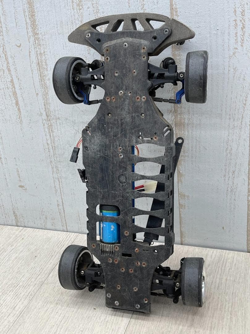 ヨコモ ドリフトパッケージ 4WD シャーシ KOプロポ セドリック 充電器