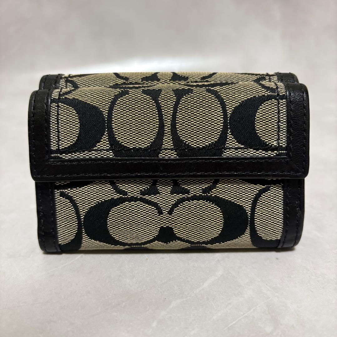 極美品　coach コーチ　三つ折り財布　シグネチャー　ソーホー　ブラック