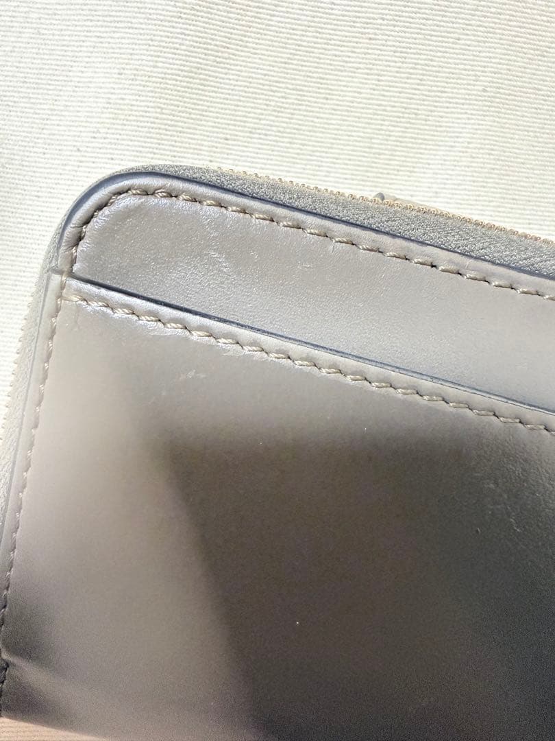 【フェンディ FENDI】FFダイヤモンド 二つ折り財布 ベージュ