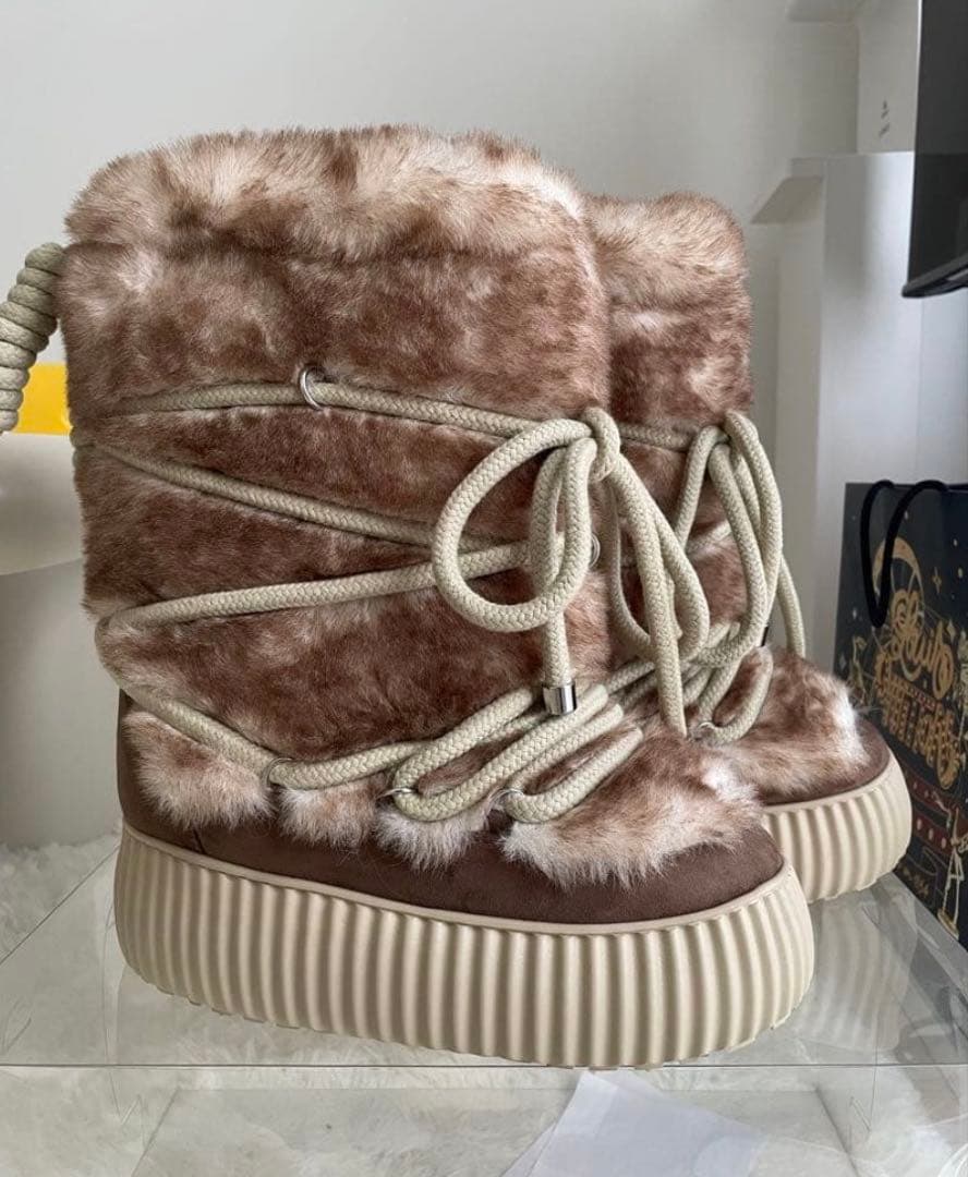 靴 YELLO YGRITTE FAUX FUR BOOTS
