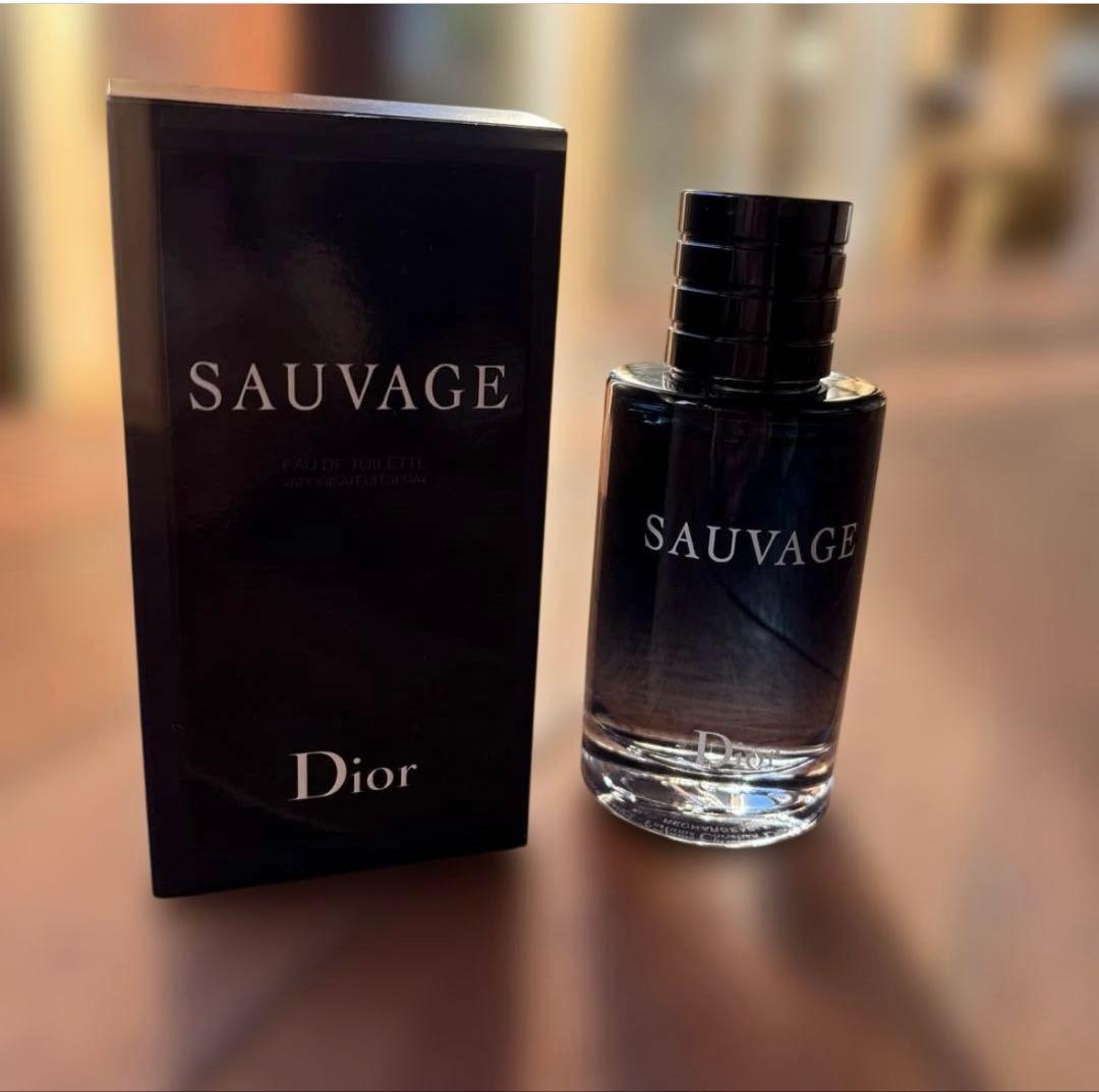 Dior SAUVAGE 香水100ml 箱あり