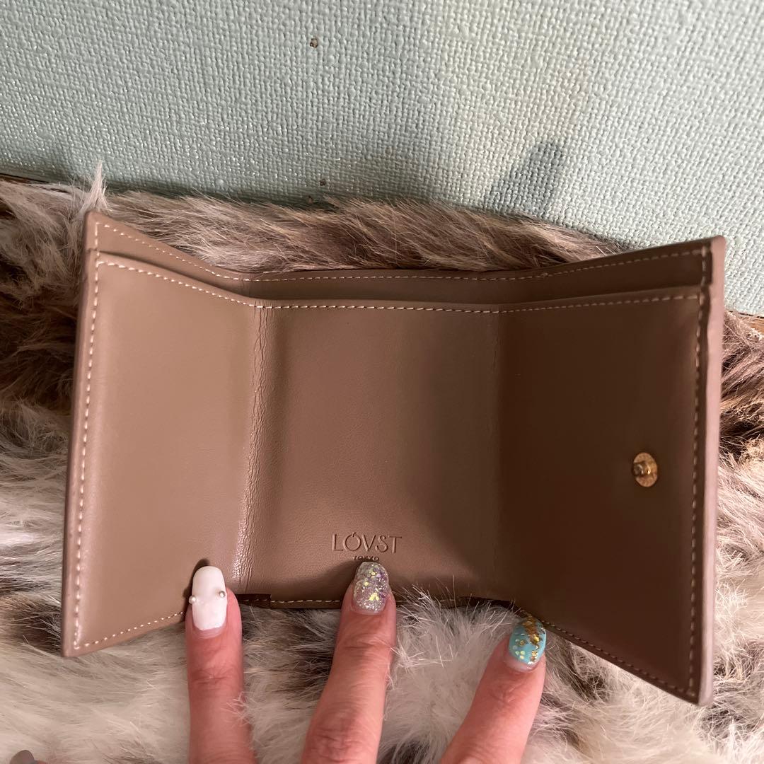 LOVST TOKYO Apple Half-moon Wallet グレージュ