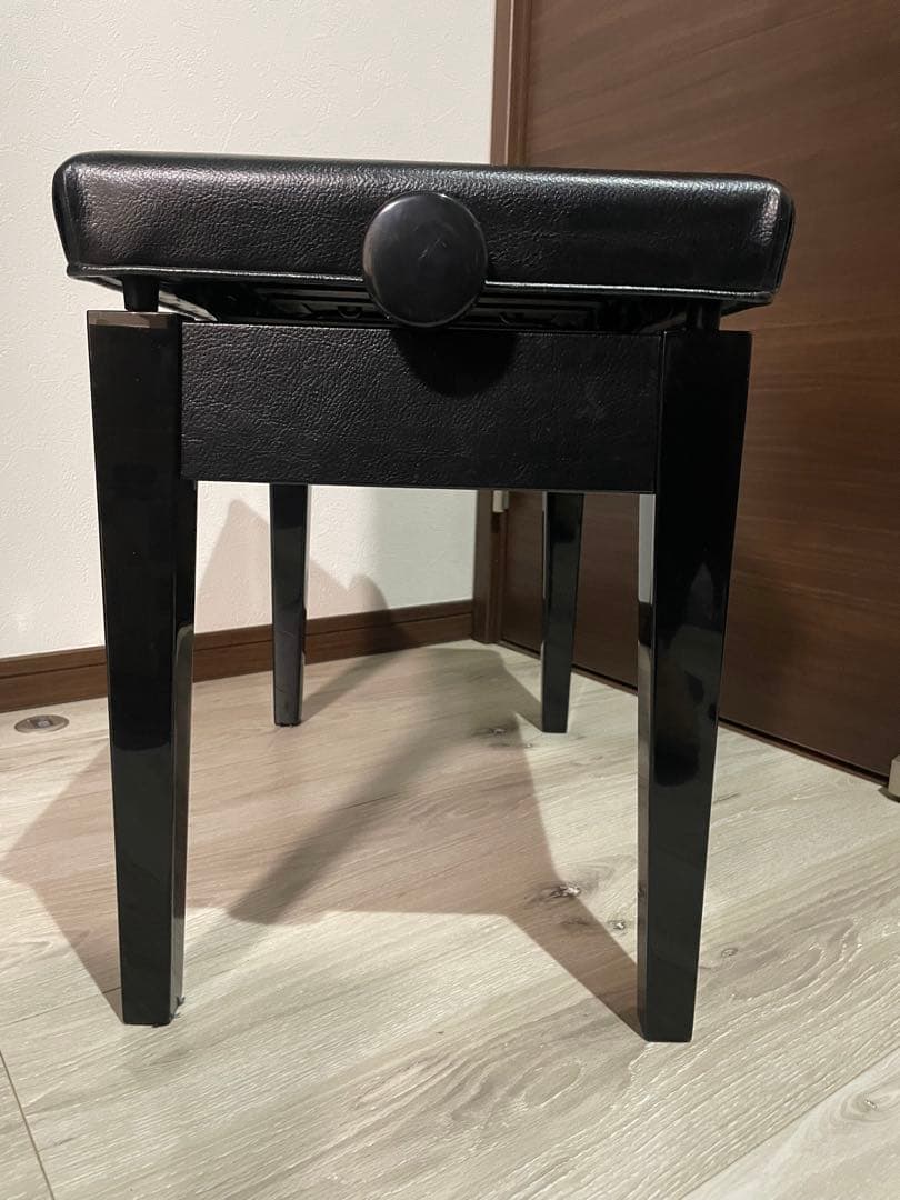 中古美品 YAMAHA.ピアノ椅子.ブラック NO.51