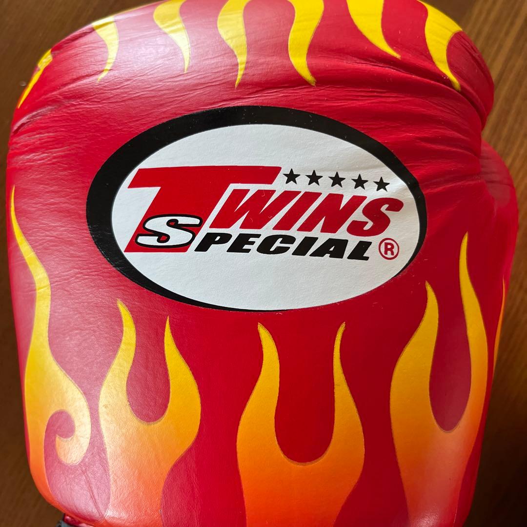TWINS SPECIAL ボクシンググローブ16oz 本革
