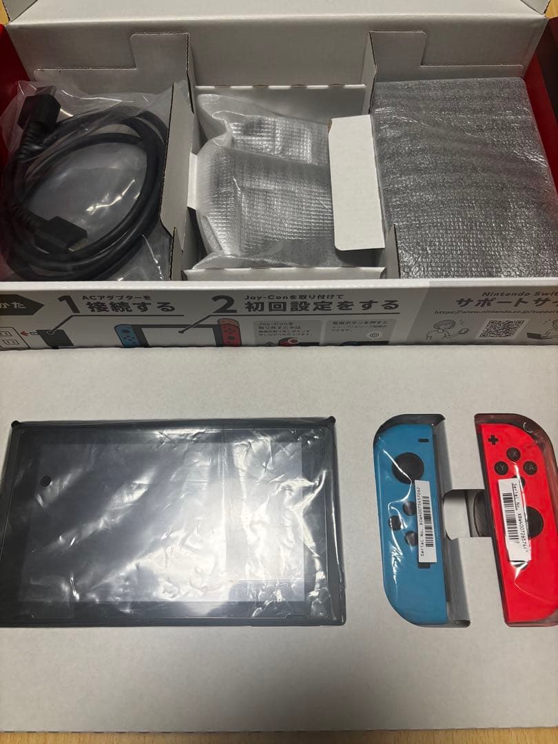 マ*オ様 Nintendo Switch 本体 青/赤 ジョイコン