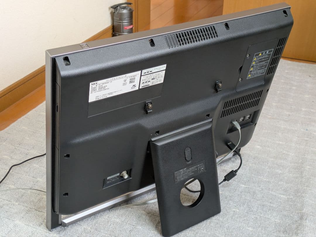 NEC LAVIE PC-DA370CAR-E3　赤色（SSD換装）