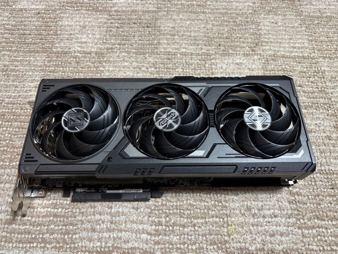 値下げASRock AMD Radeon RX 9070 XT 16GB SLD