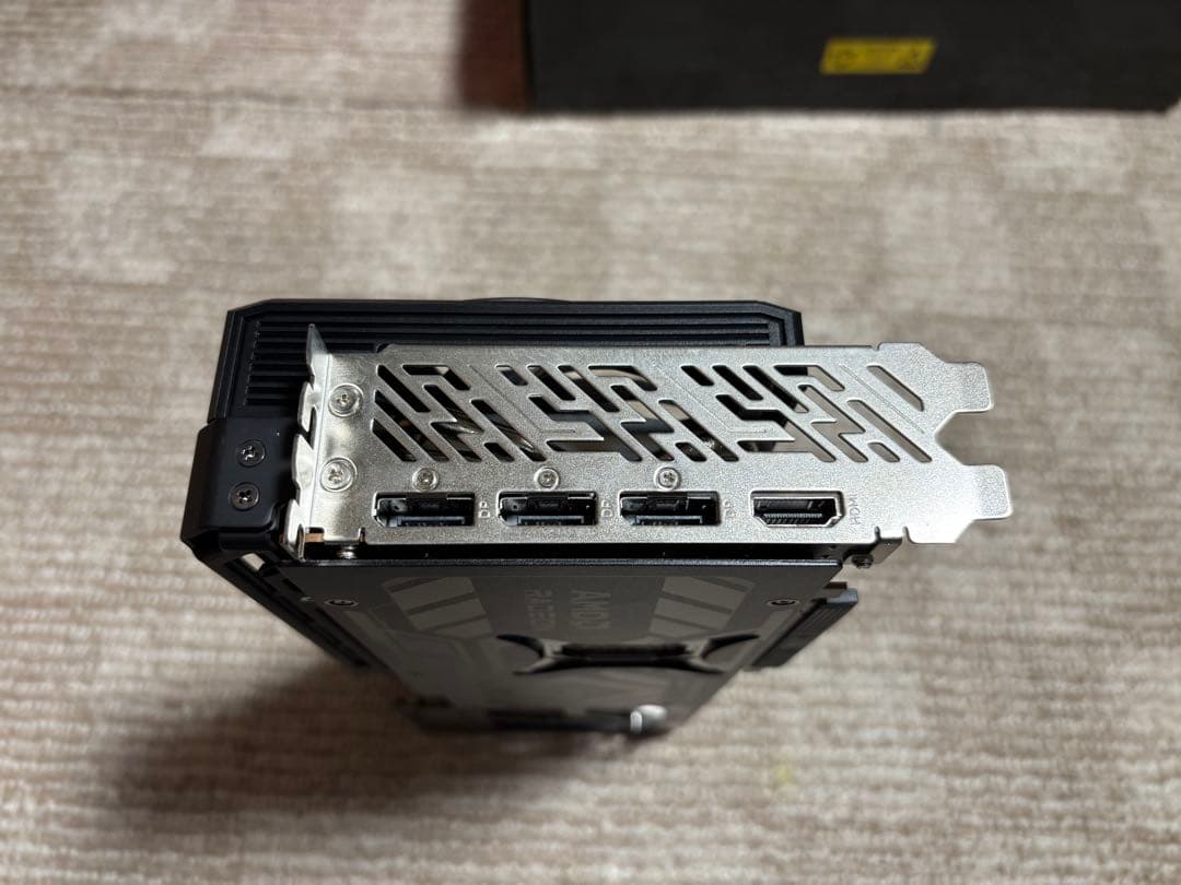 値下げASRock AMD Radeon RX 9070 XT 16GB SLD