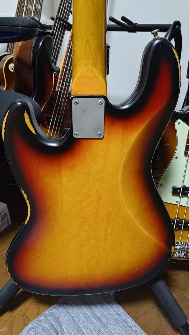 JHS　Vintage V96 ICON Fretless