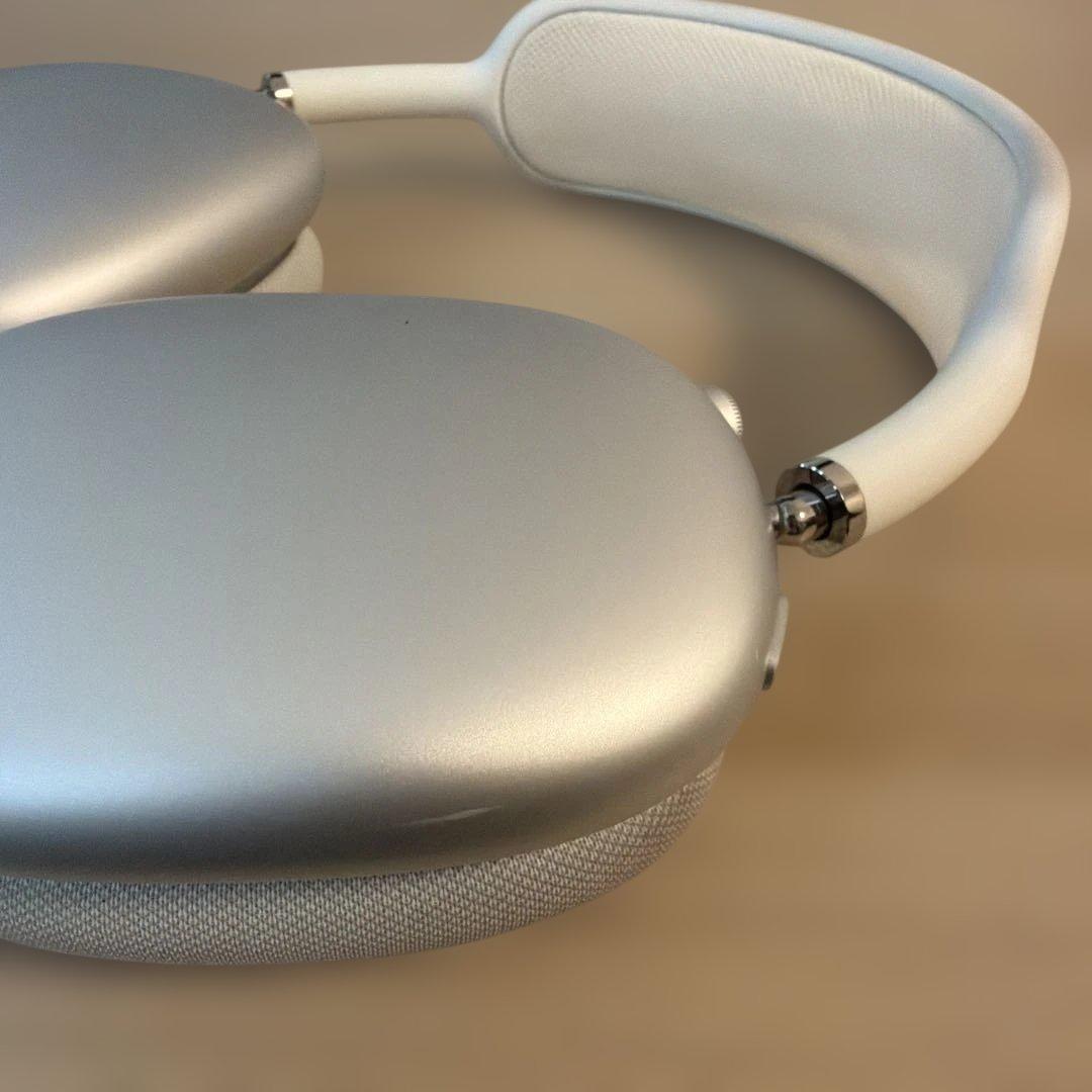 AirPods Max（第一世代 シルバー）