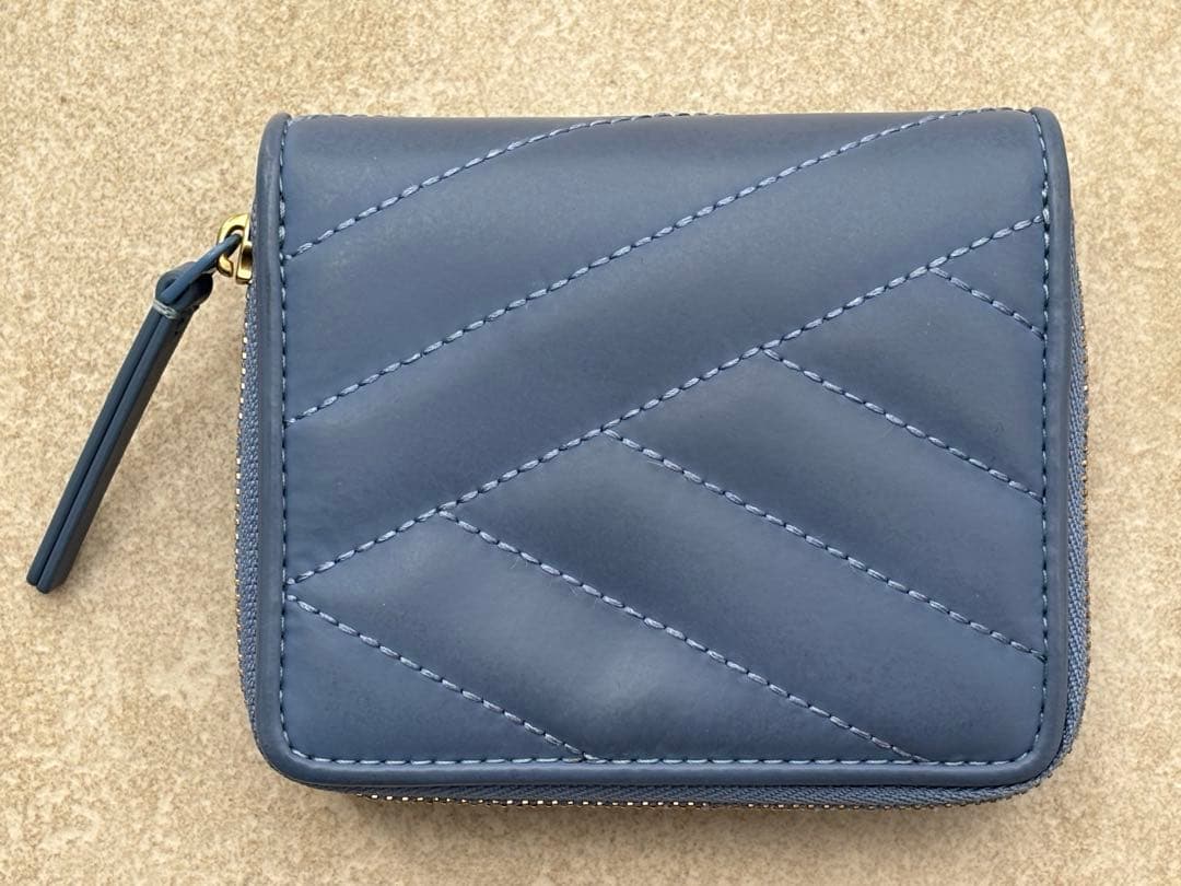 【やまだ】TORY BURCH（トリーバーチ） 二つ折り財布　薄ネイビー