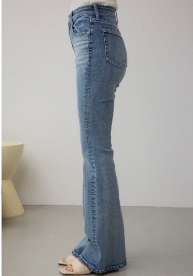 新品 AZUL by mousy ライトブルー ブーツカットデニム S