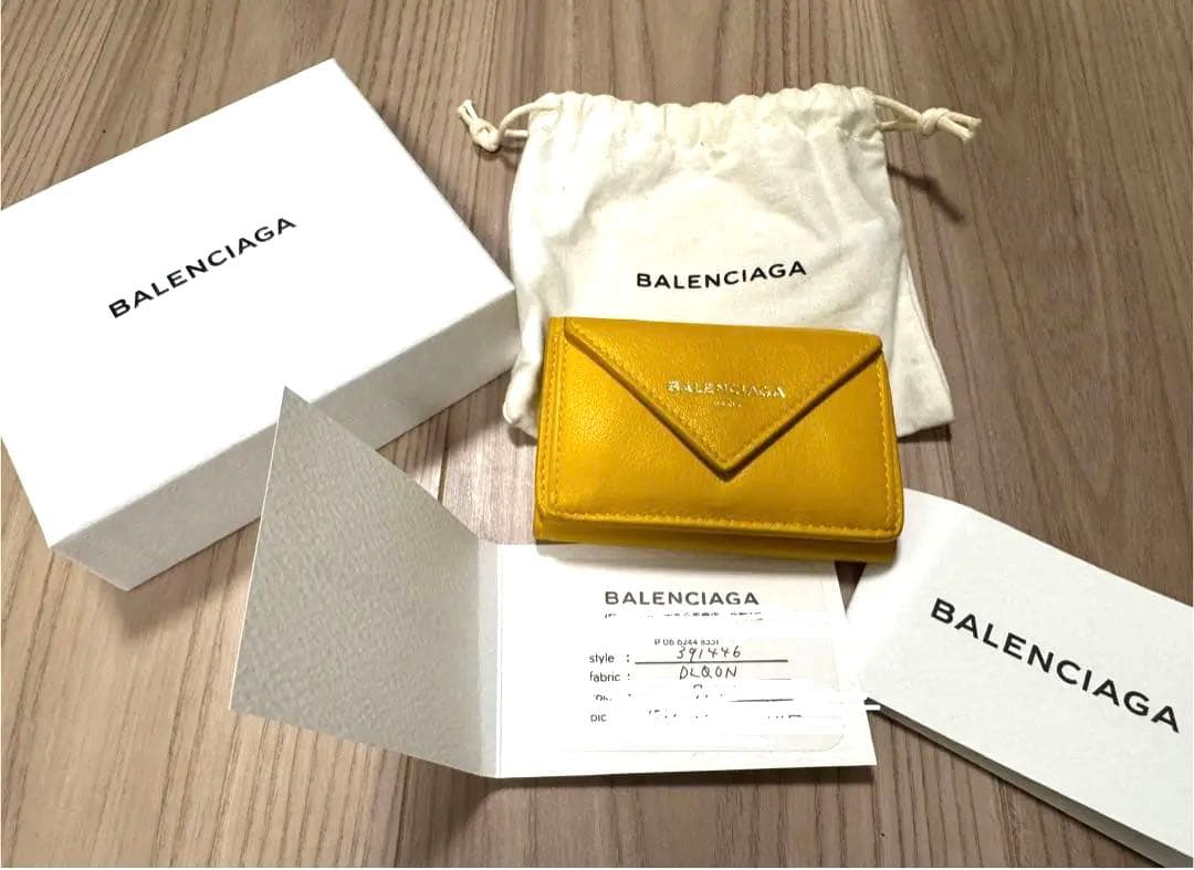 BALENCIAGA イエロー 三つ折り財布⭐︎美品