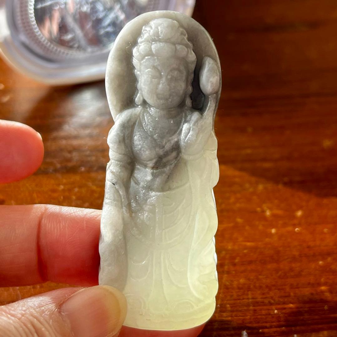 和田玉 灰玉 白玉 180.4ct 手彫り 観音菩薩 ジェイド ネフライト 軟玉