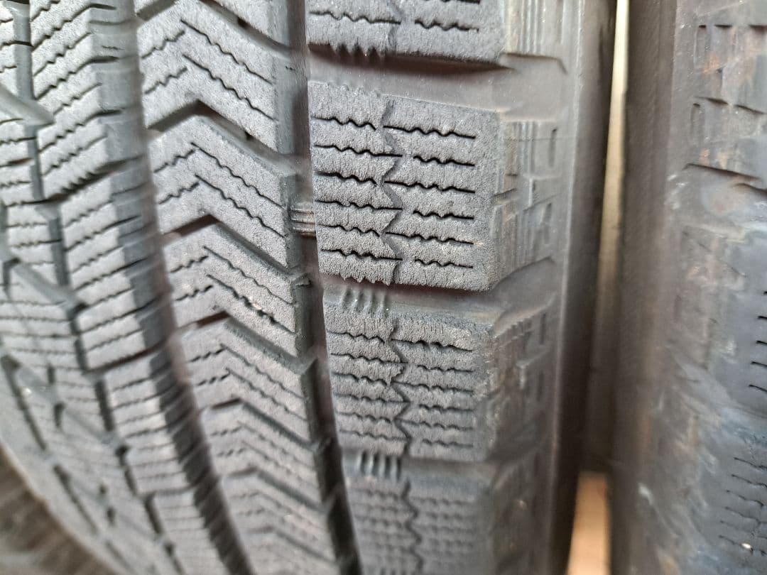 155/65R14バリ山！絶対安心ブリザック！お買い得ブリヂストン！送料￥300