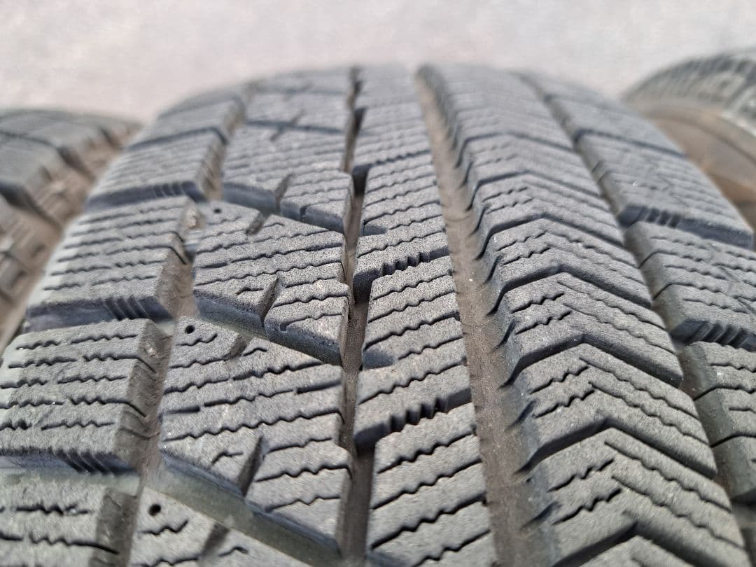 155/65R14バリ山！絶対安心ブリザック！お買い得ブリヂストン！送料￥300