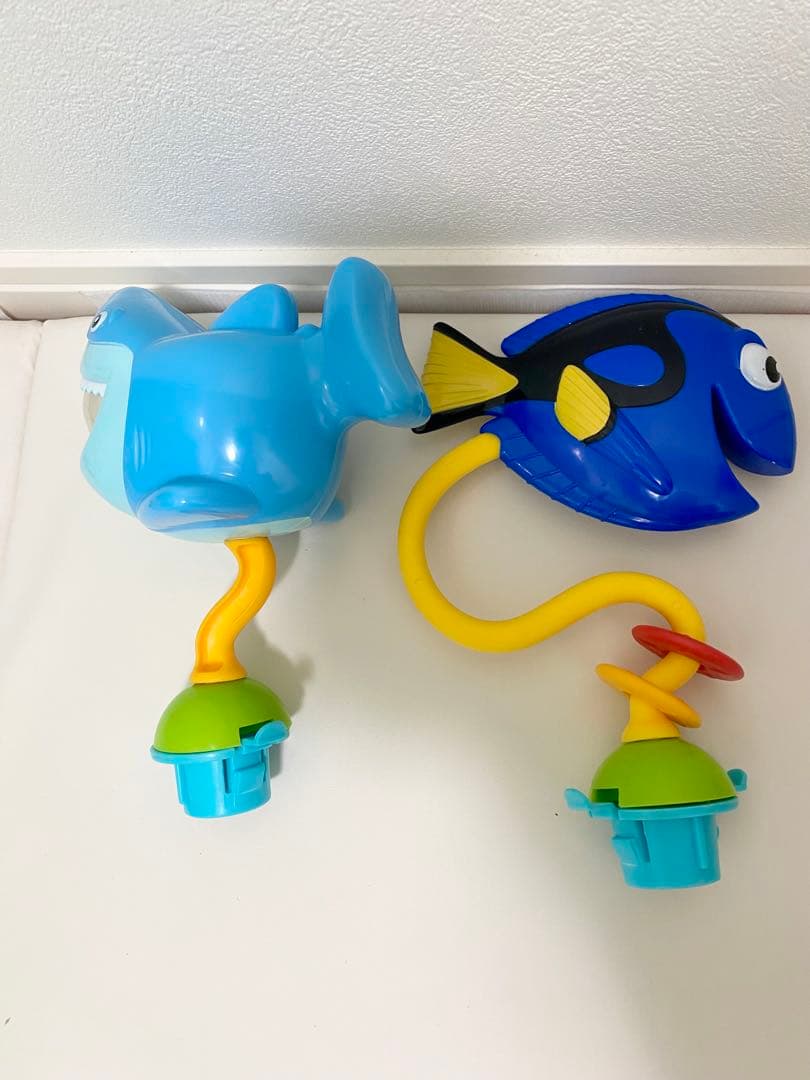 ファインディングニモ　ジャンパルー　ディズニー　ニモ　ドリー　ジャンパー