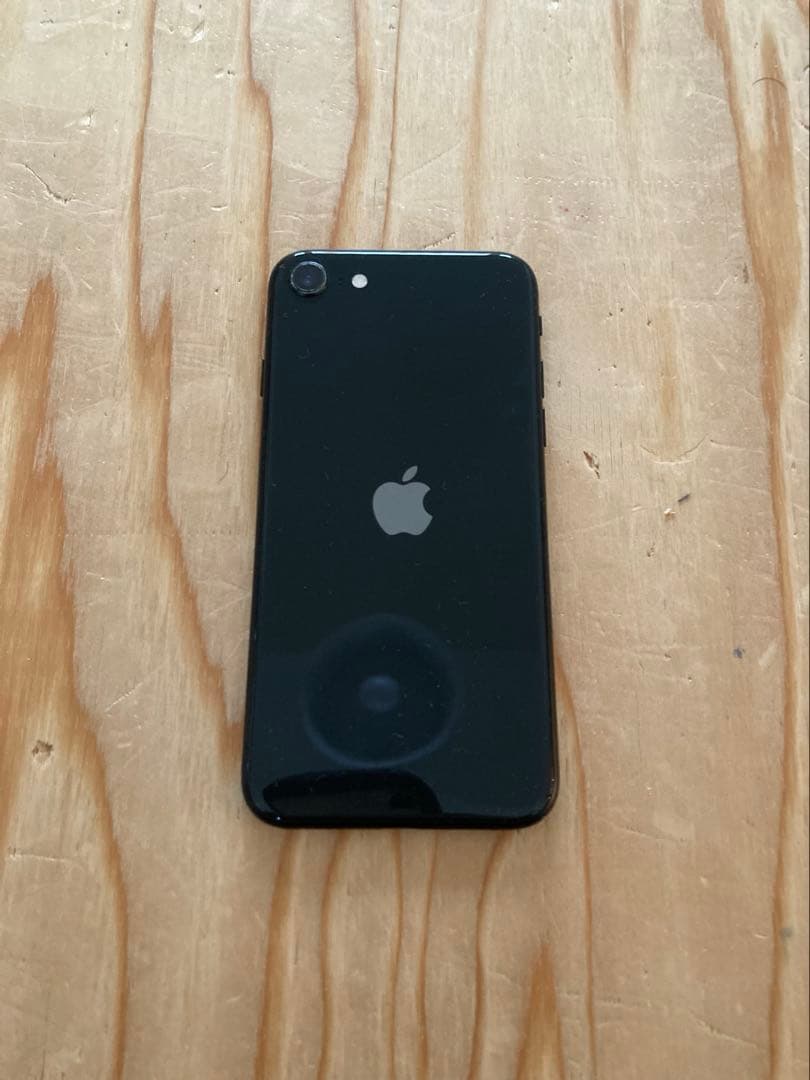 iPhonese2 128g ブラック 画面ひびあり　ジャンク