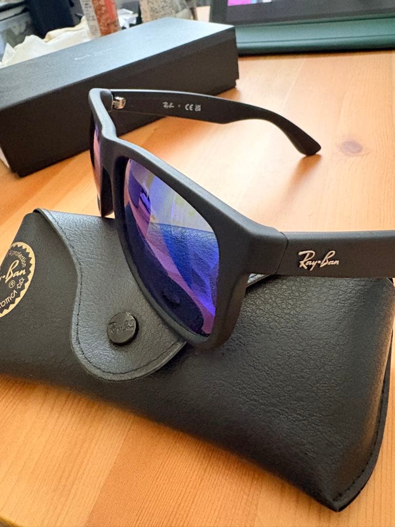 小物 Ray-Ban JUSTIN RB4165F