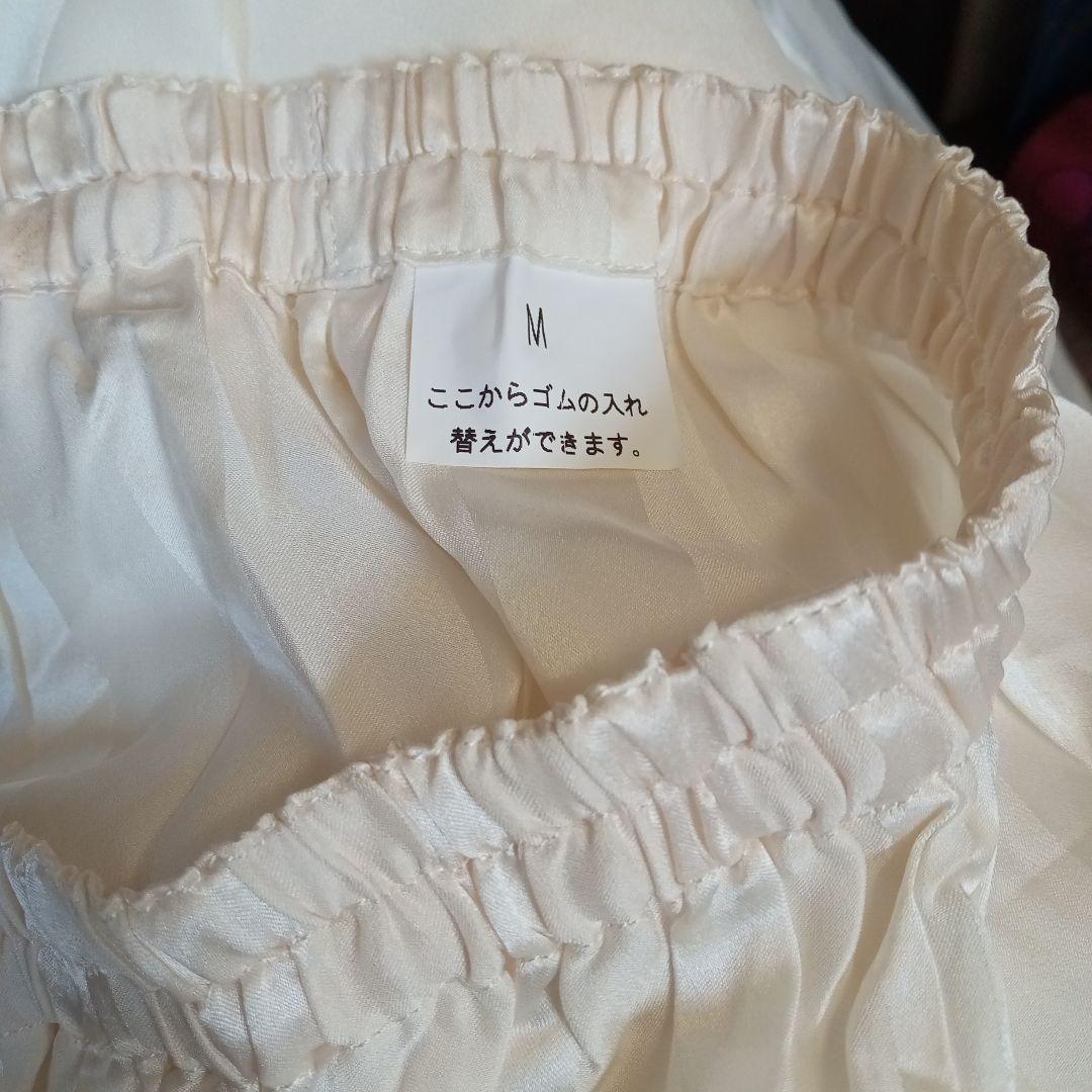 GIANNI VALENTINO　 シルク100%　パジャマ　М　未使用タグ付き