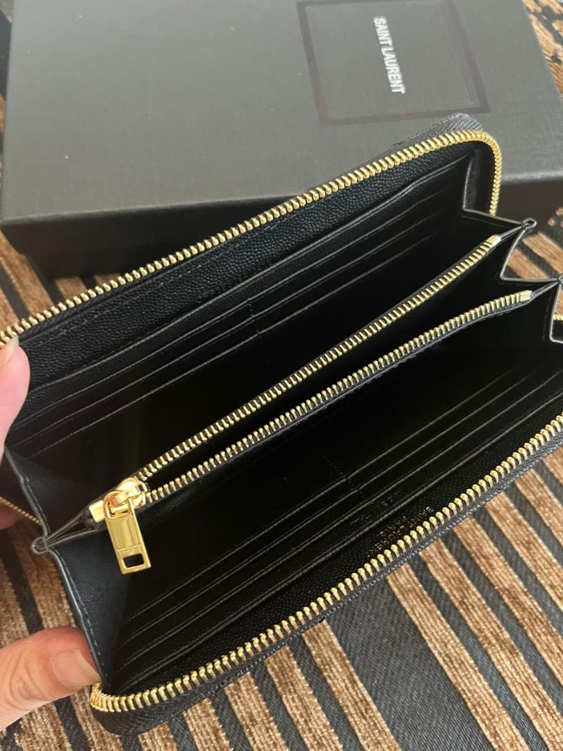 美品✨イヴサンローラン ラウンドファスナー 長財布