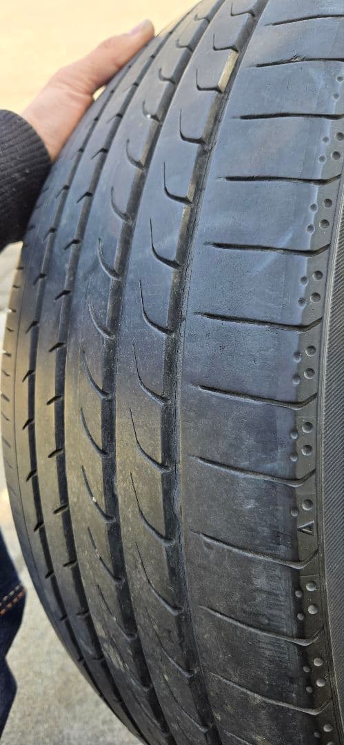 YOKOHAMA　RV02　245/40/R20 21年製2個口発送送料込み②