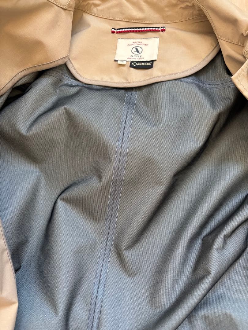 美品★AIGLE★GORE-TEX 透湿防水・防風ベルトフード付コート36サイズ