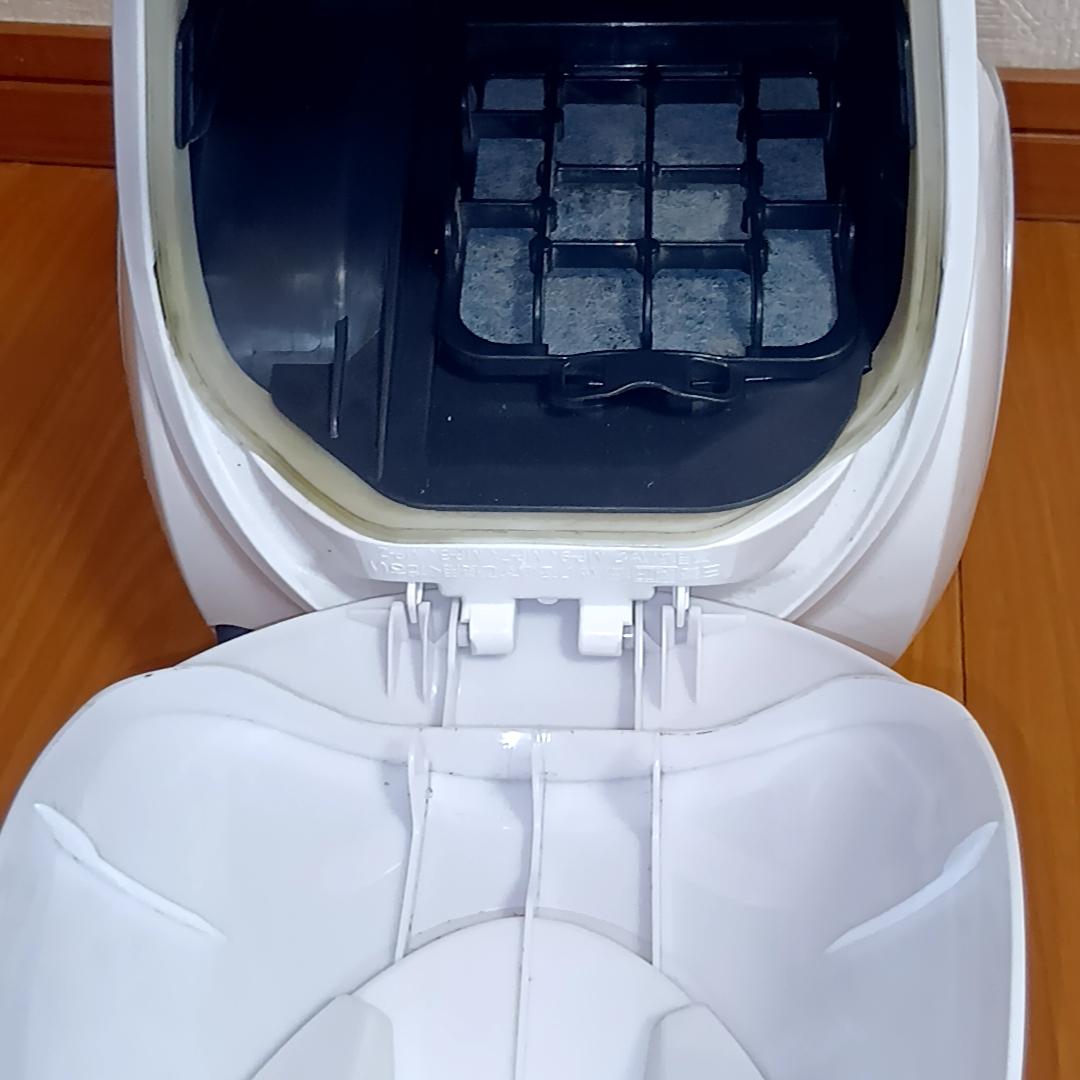【連休特価】三菱　紙パック式　掃除機　TC-FJ1J-W　2019年製 BeK