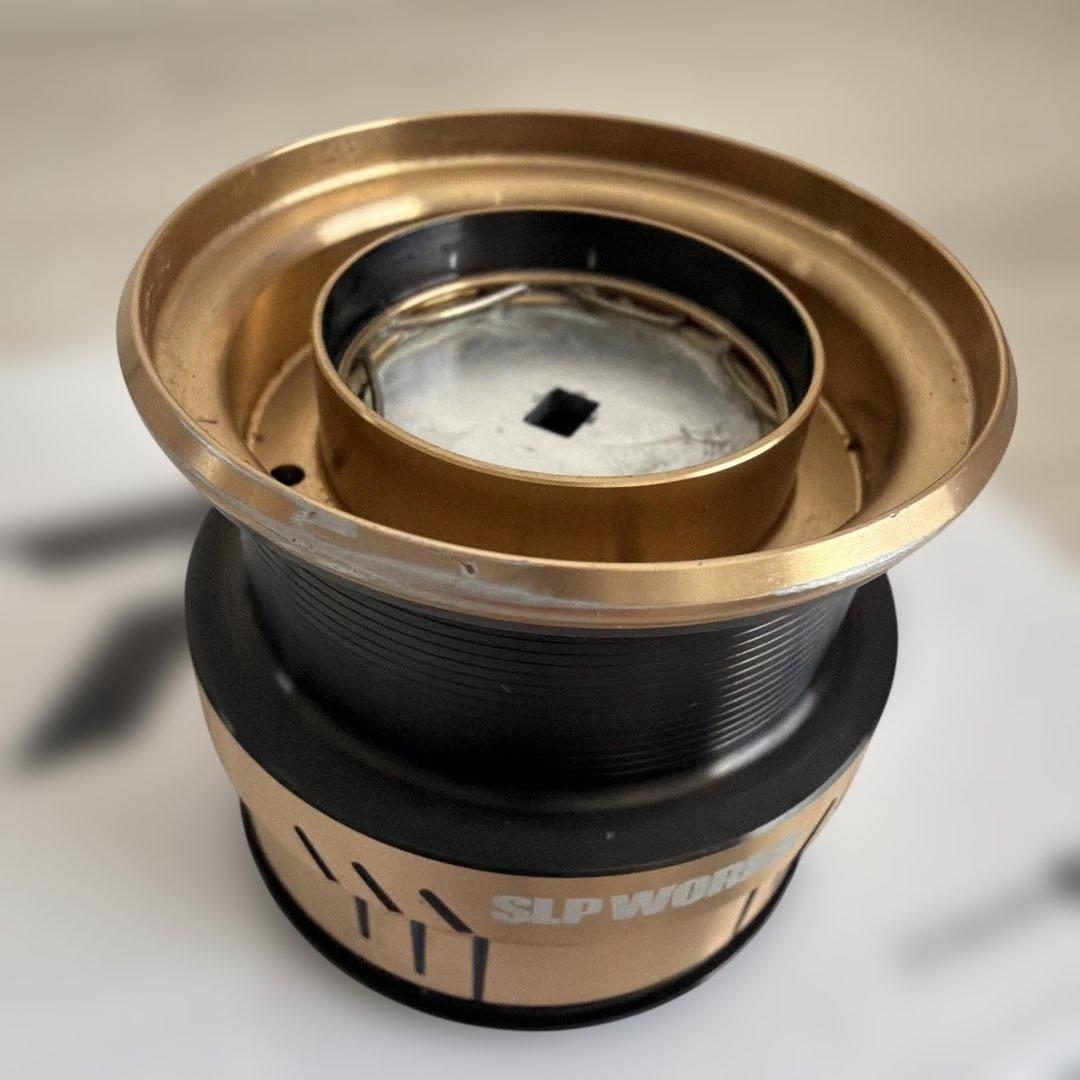 21CALDIA LT 2500S-XH スピニングリール