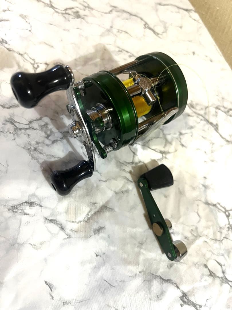 グリーン メタル ベイトリール ダブルハンドル