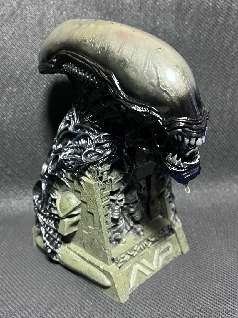 AVP エイリアンVSプレデター エイリアン リアルヘッドフィギュア