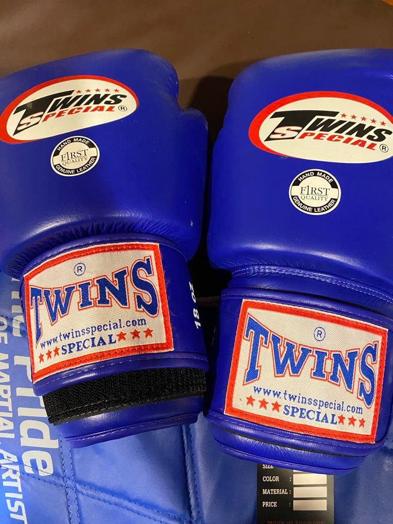 TWINS SPECIAL ボクシンググローブ 青セット4点