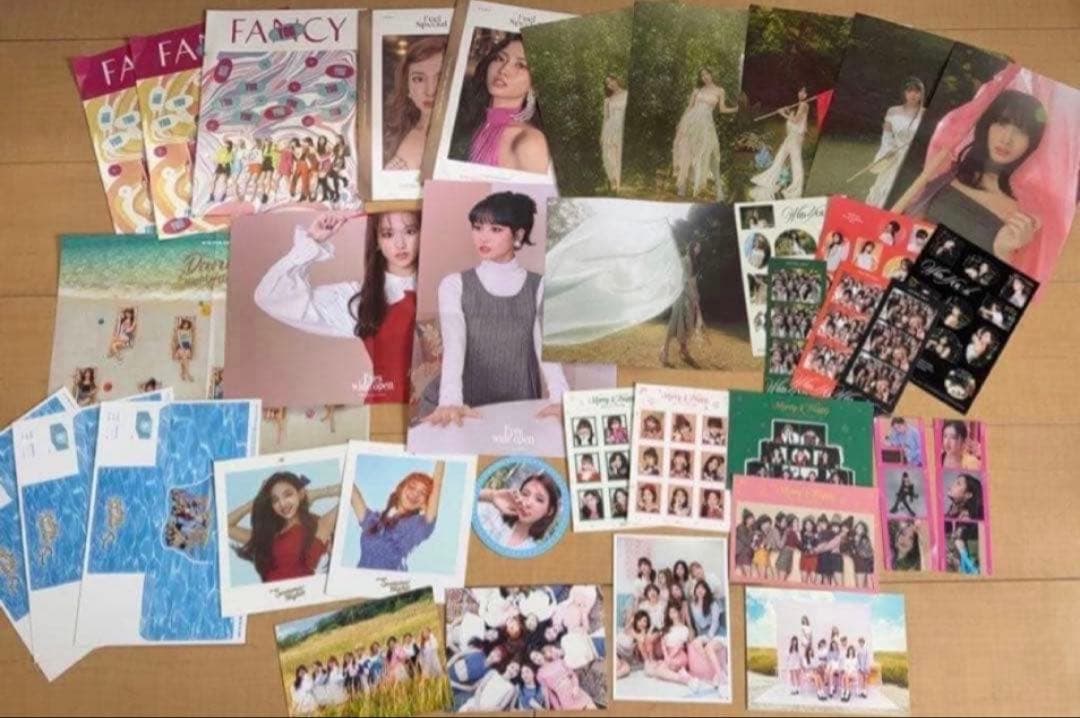 TWICE 韓国 アルバム CD 特典 おまけつき 全てつきます！