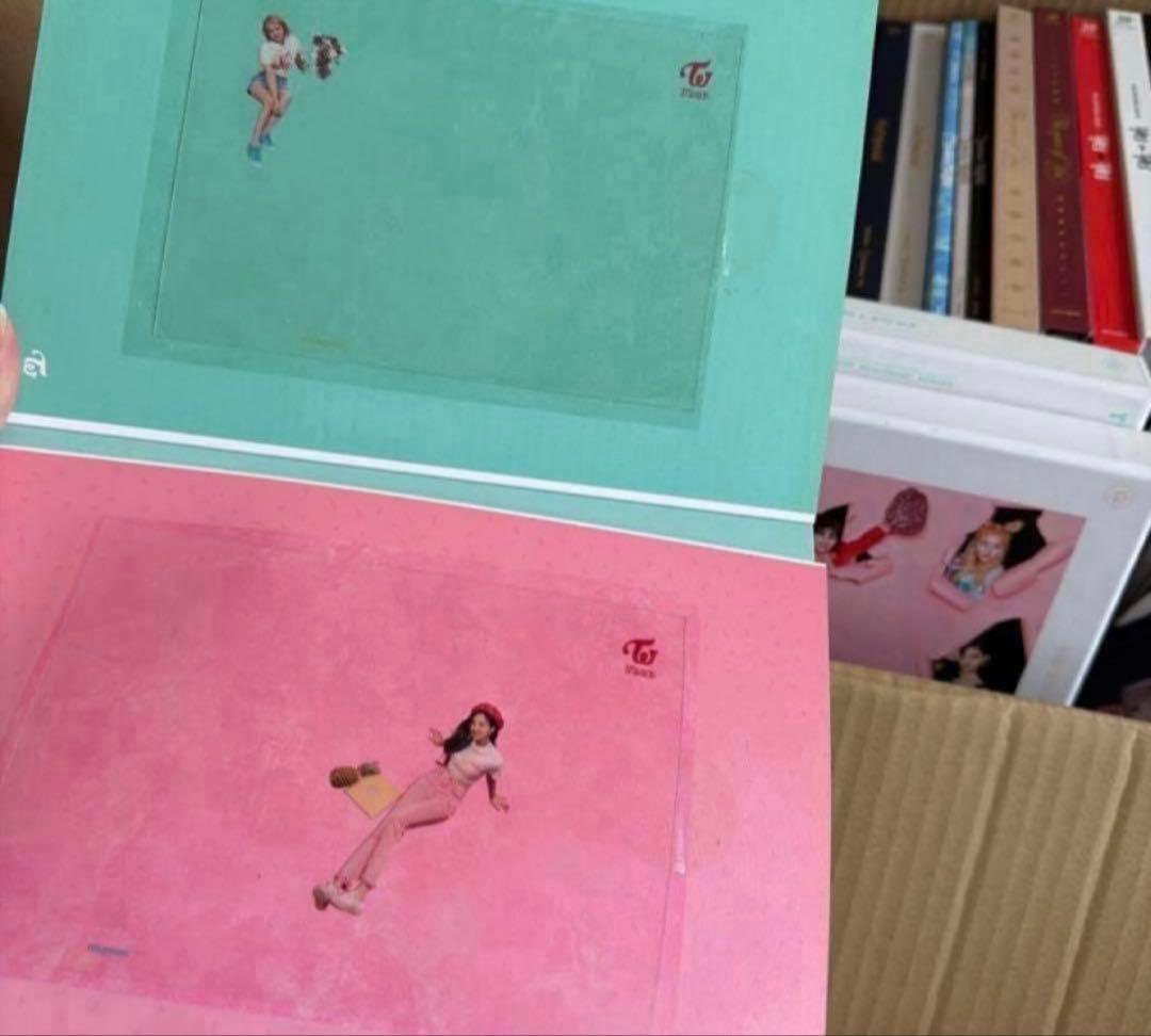 TWICE 韓国 アルバム CD 特典 おまけつき 全てつきます！