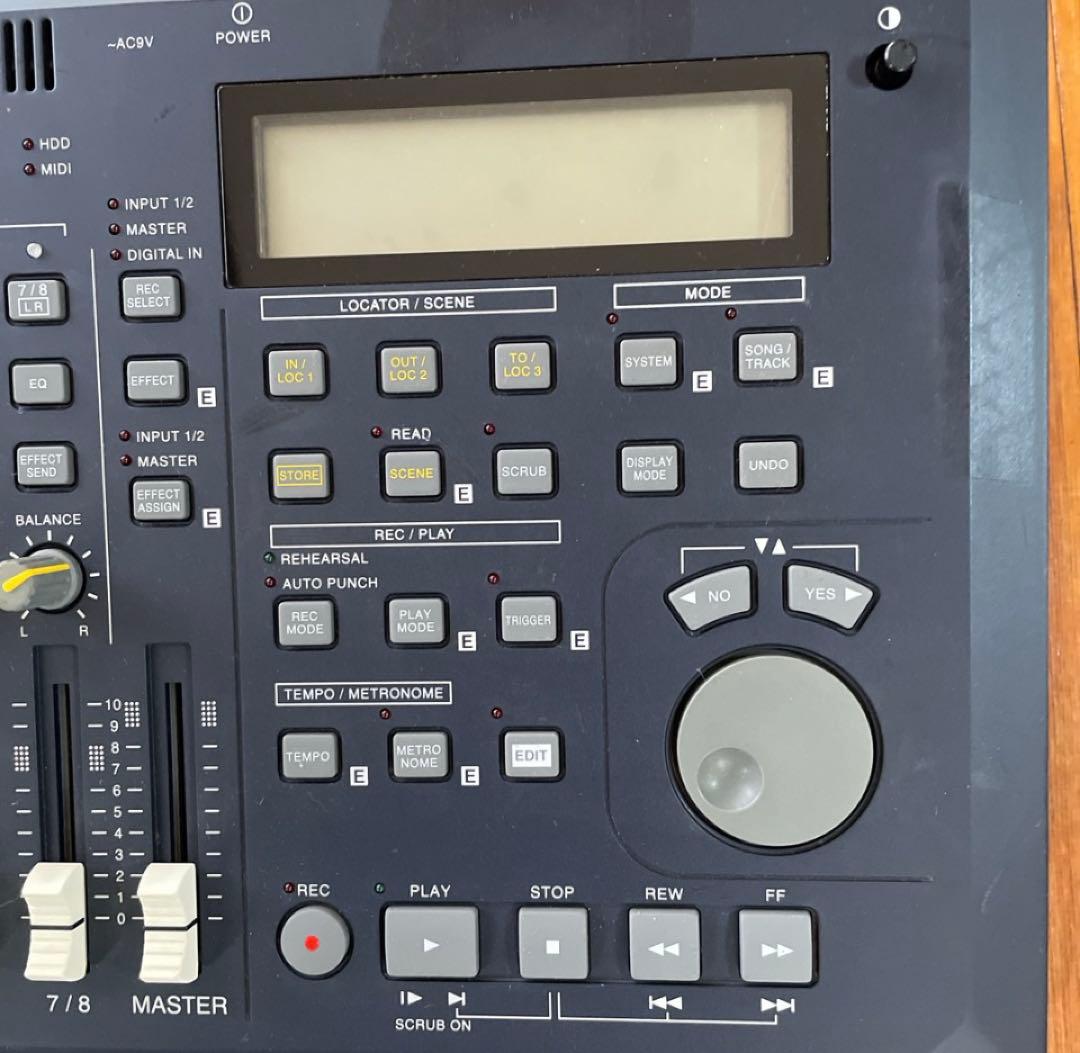 KORG D8 デジタル録音スタジオ/マルチトラックレコーダー
