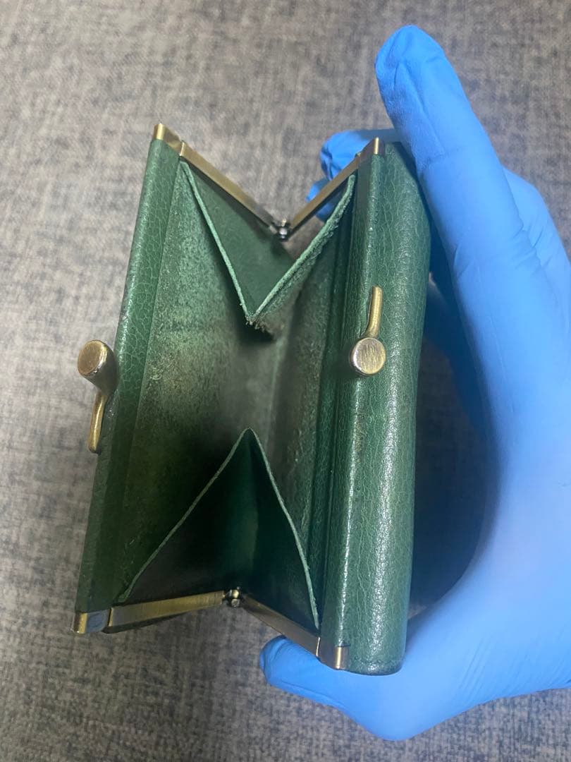 【美品】イルビゾンテ 二つ折り がま口 財布 グリーン