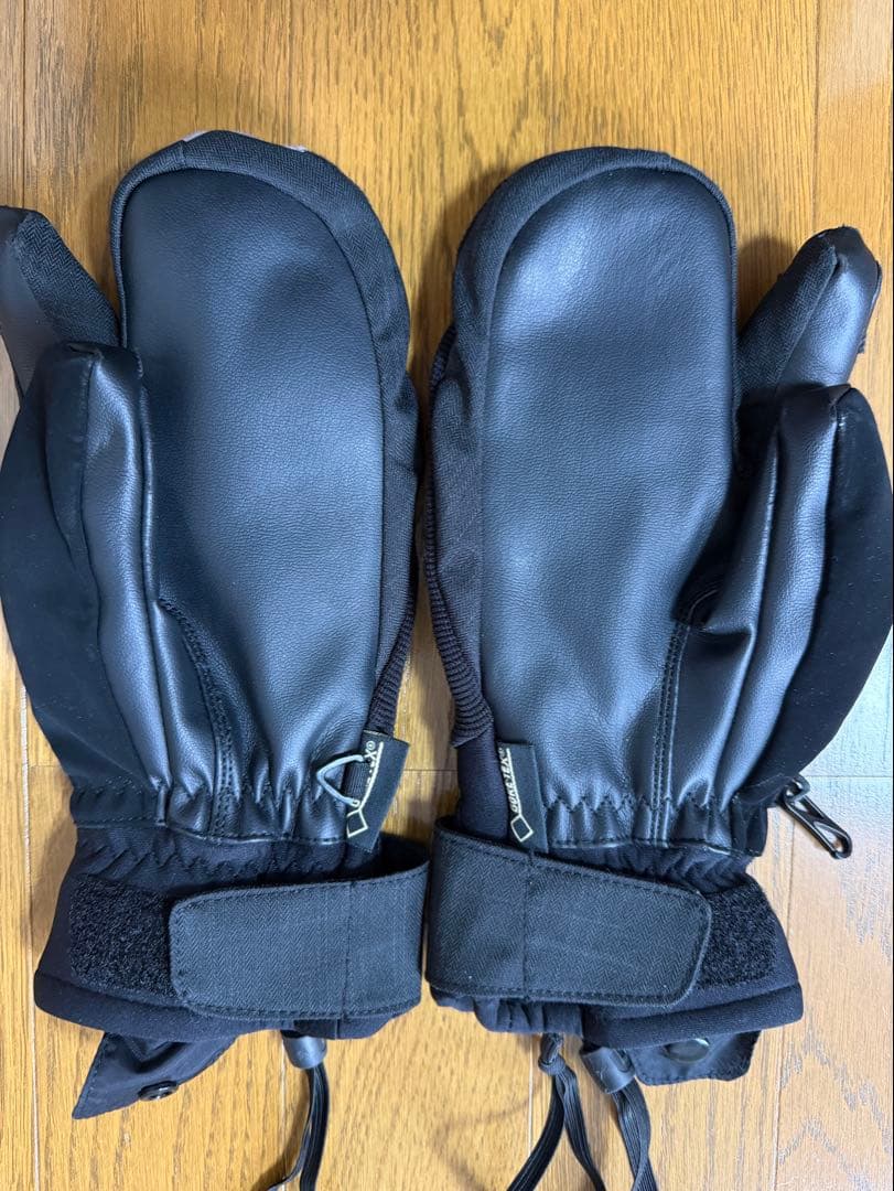 値下げ！BURTON スノーボードウェア S (グローブ付き)