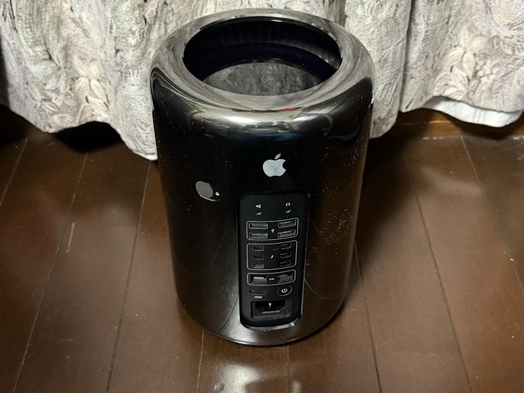 あ*こ様 Mac Pro 2013 D500 32GB 美品 動作正常