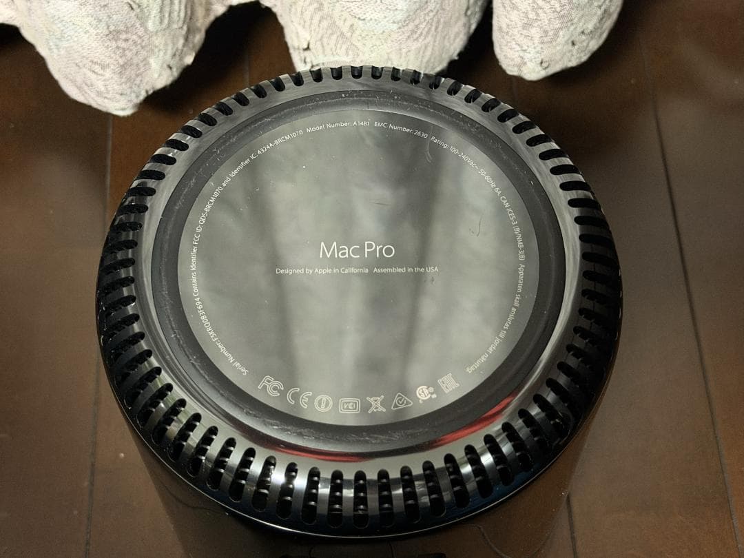 あ*こ様 Mac Pro 2013 D500 32GB 美品 動作正常