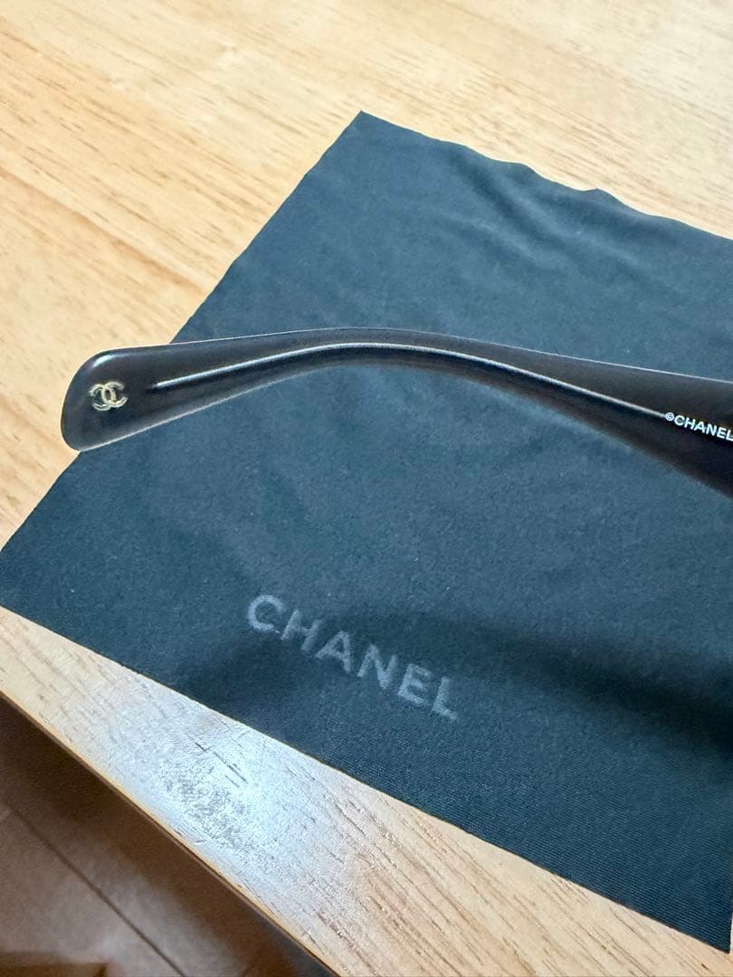 CHANEL サングラス　ブラック