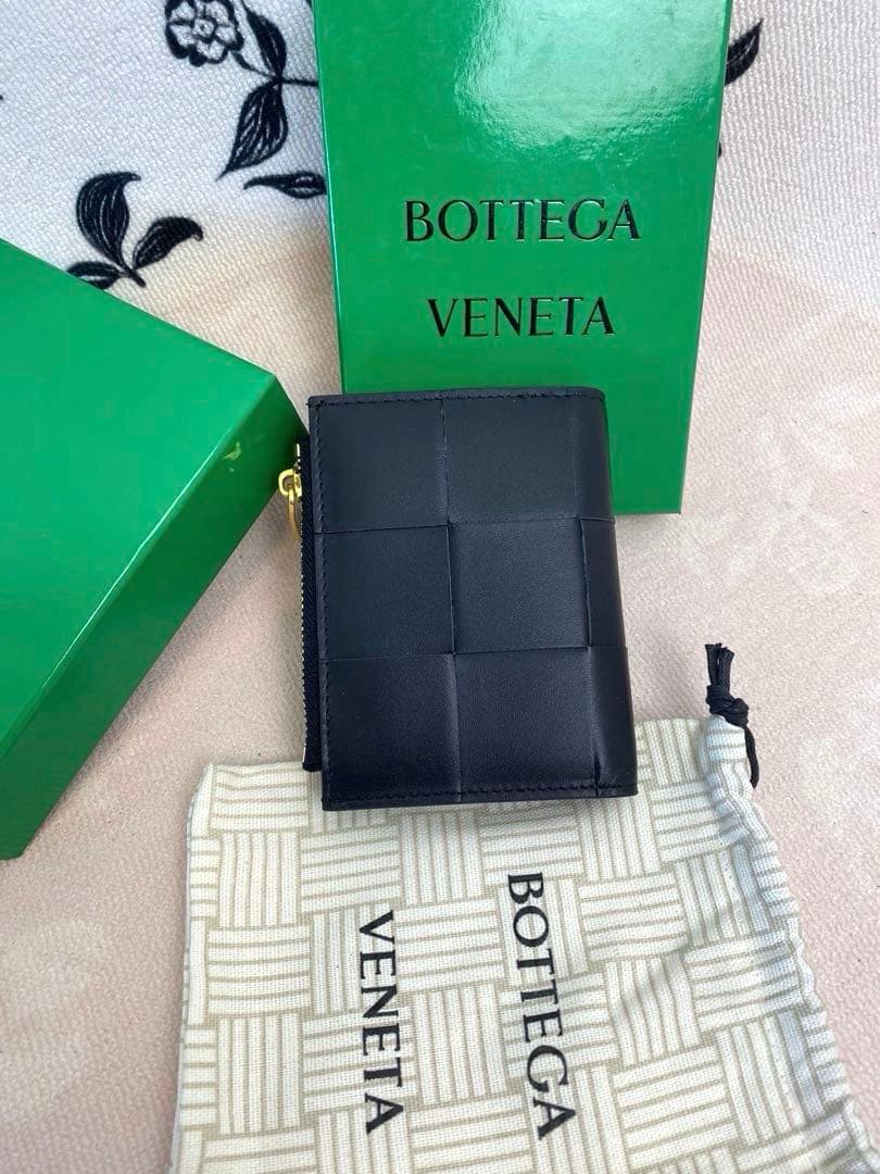 Bottega Veneta ブラック二つ折り財布