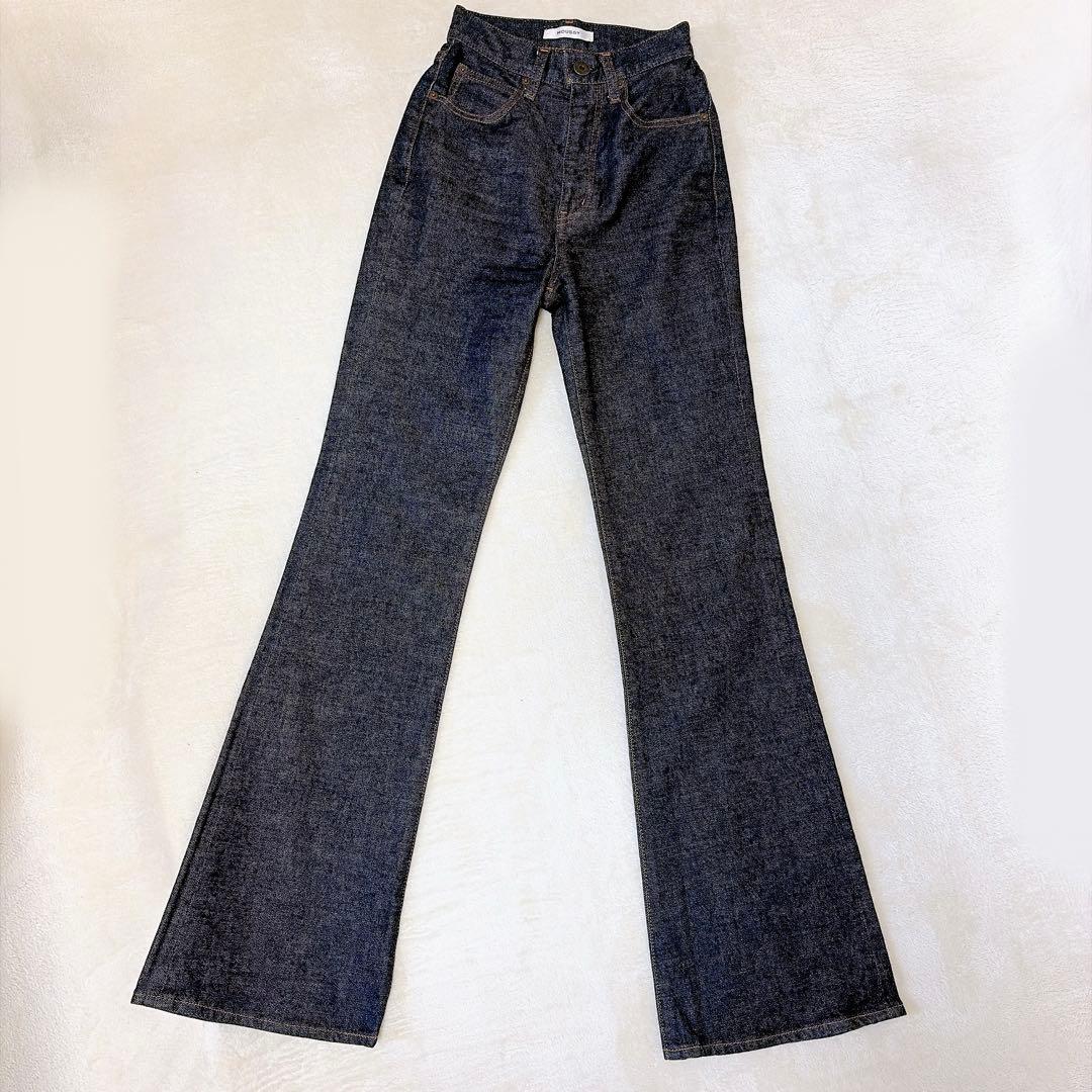 美品 moussy マウジー MVS FLARE フレアデニム インディゴ 23