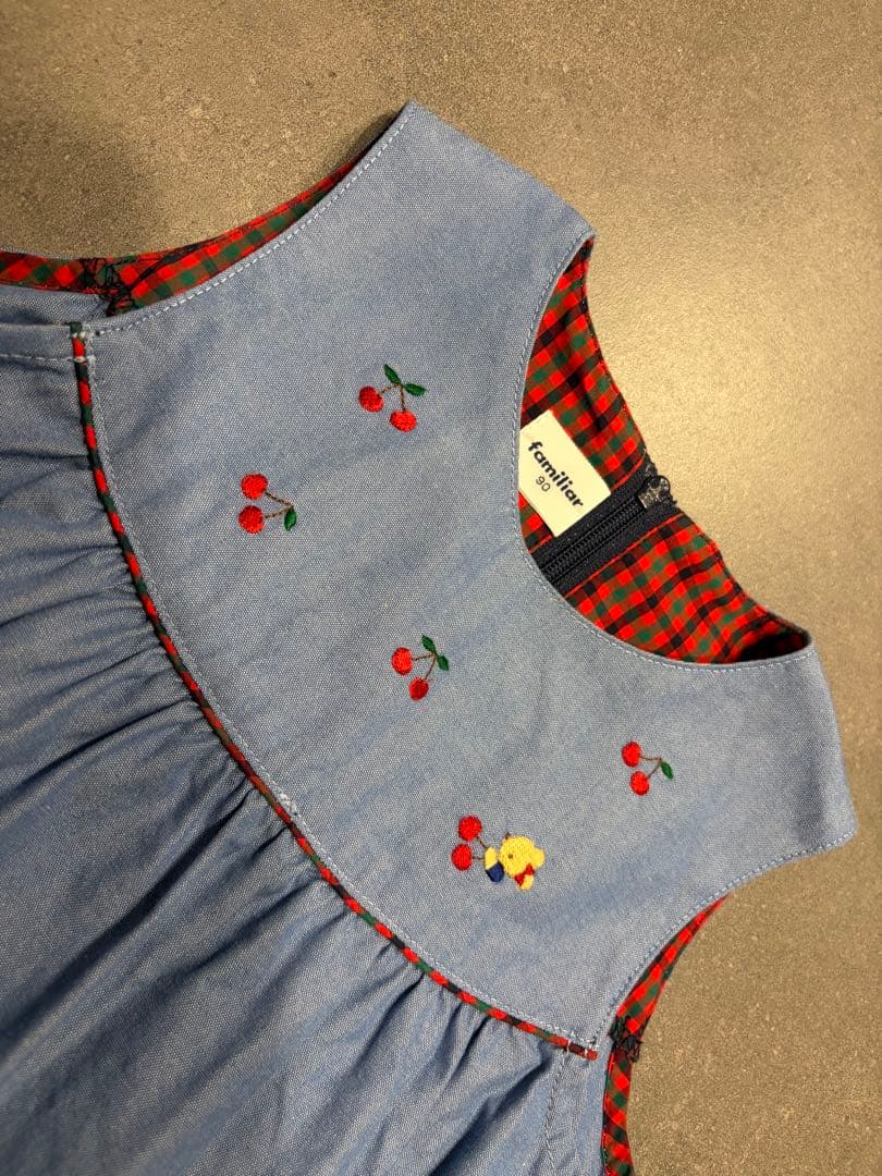 【超美品】現行品 familiar デニム ジャンパースカートさくらんぼ