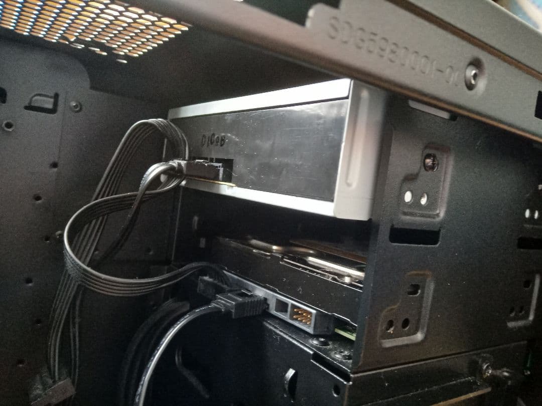 ゲーミングデスクトップPC Core i7 + RTX 2070