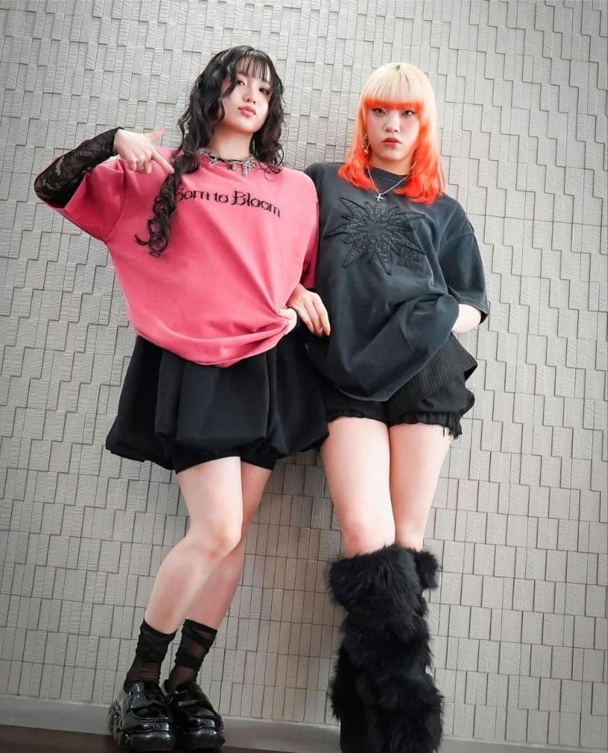 HANA 1st TOUR 2026 Born to Bloom Tシャツ　L