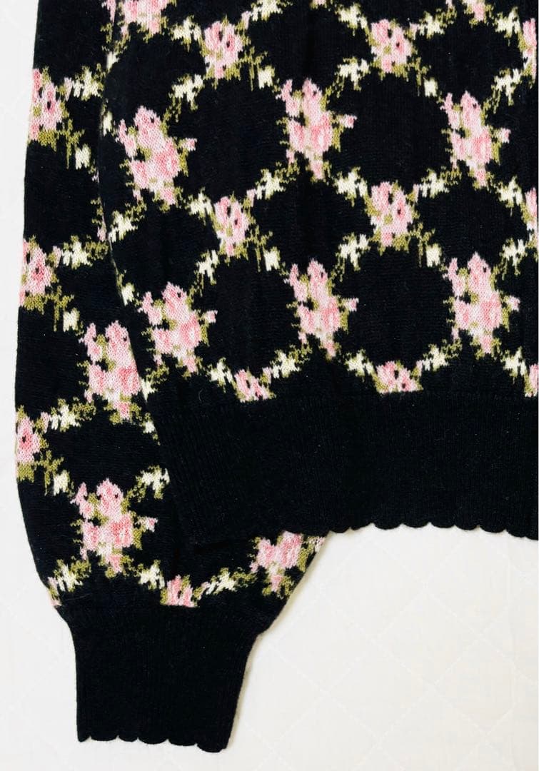 土日限定中⭐︎ピンクハウス　綺麗な薔薇柄ニットカーディガン　新品