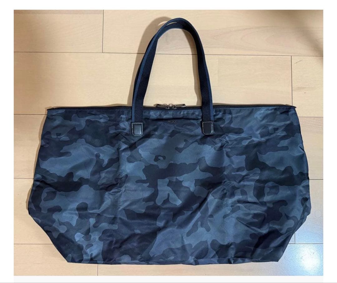 【JAL機内販売】TUMI 迷彩柄 ボストンバッグ　飛行機ロゴ入り