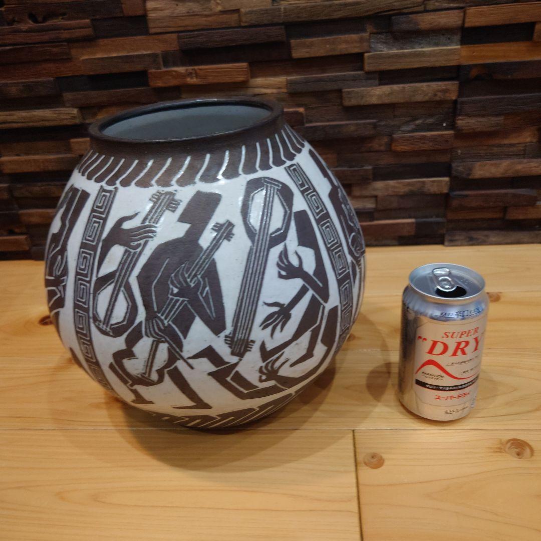 人物と楽器のデザイン陶器　作家　陶芸家　アンティーク　美術品　壺　芸術品