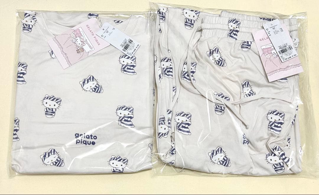 新品　gelatopique サンリオ　 総柄ルームウェア 上下セット OWHT