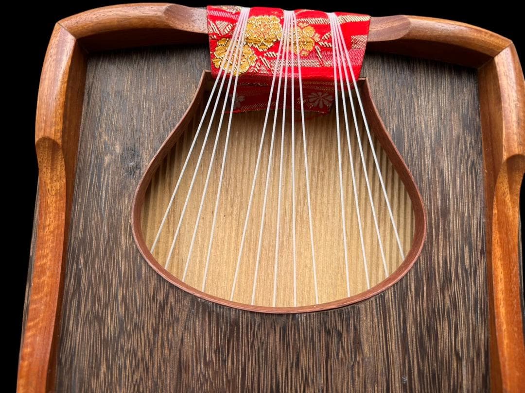 送料込 お琴 爪 琴柱 蒔絵 文化琴 和楽器 弦楽器 13弦 伝統楽器 カバー付